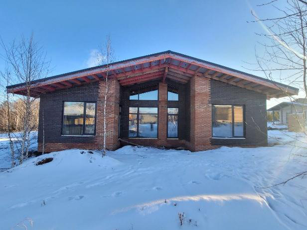Кирпичный дом 105 м² с гаражом