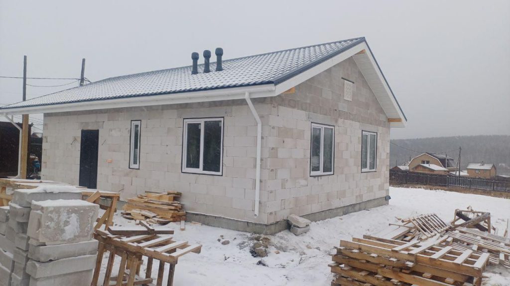 Дом из газобетона 90 м²