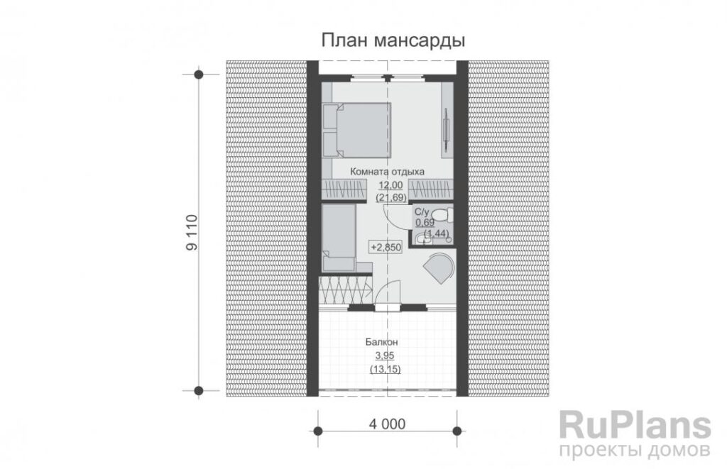 Планировка Одноэтажный дом с мансардой и балконом Rg6405